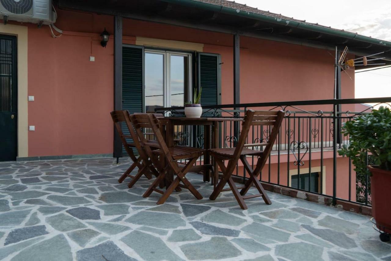 Coralli Pentati 1 "Dimitris Apartments" Exterior photo